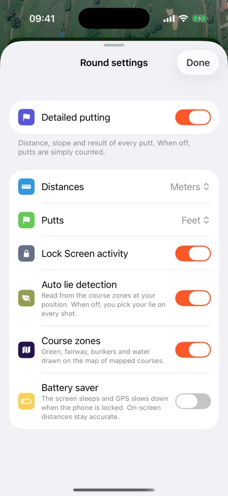 Round settings: detailed putting, units, Lock Screen activity, auto lie, course zones and battery saver.